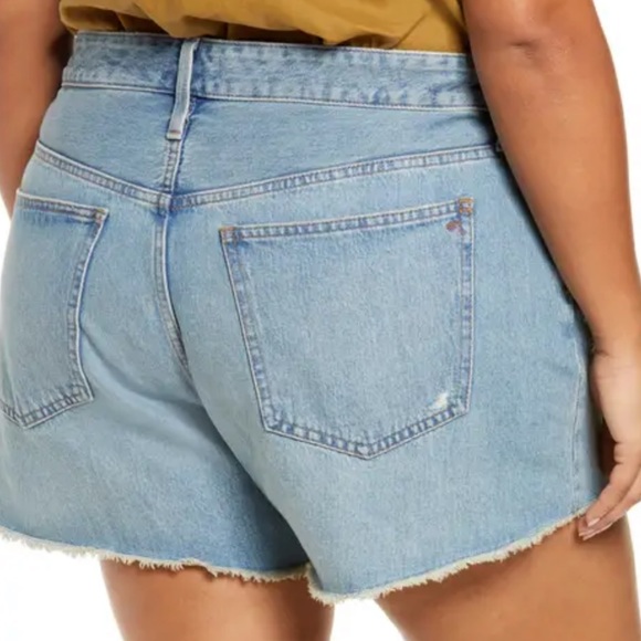 NWT Madewell Destructed Edition Relaxed Denim Short - Picture 2 of 6